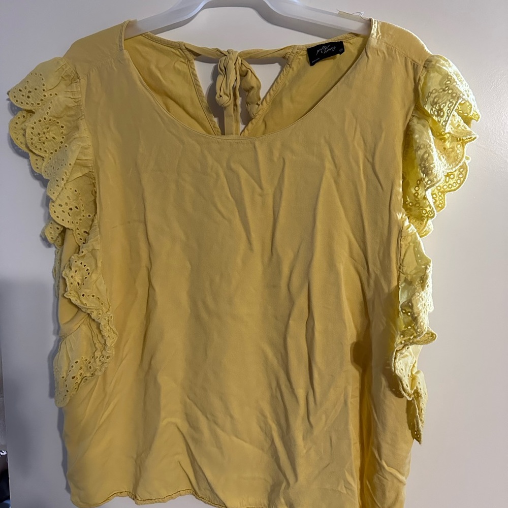 Women’s plus size top